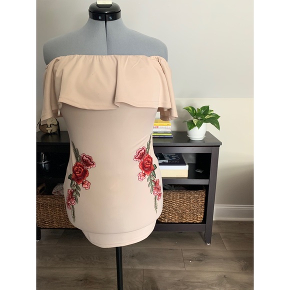 Dress - Picture 3 of 6